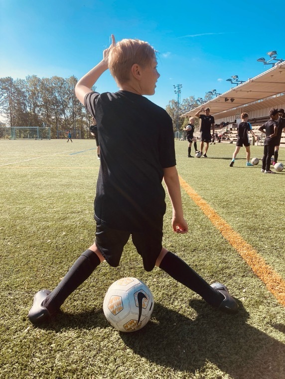 Tunteet kuuluvat jalkapalloon / Känslor hör hemma i fotboll