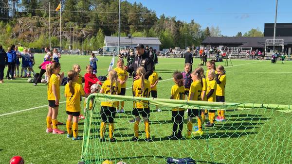 Keväinen turnaus Kaarinassa – Vårlig turnering i St:Karins