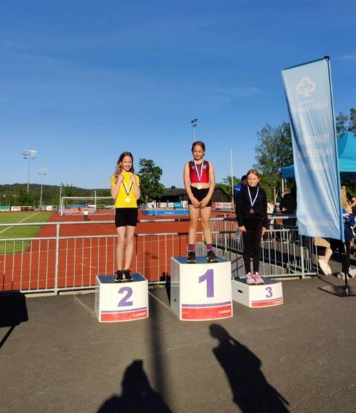 Olivia Boedeker tog silver i 60 m i Säästöpankkikisa.