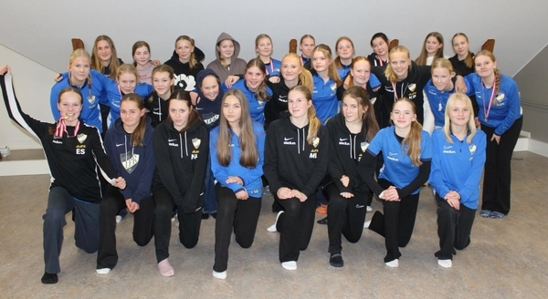 T14 -joukkueilla tuplaharjoitusottelut ja yhteinen pizzailta