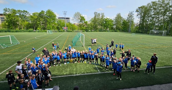 Kesän leirin ilmoittautuminen on avattu! / Anmälan till sommarens läger är öppnad!