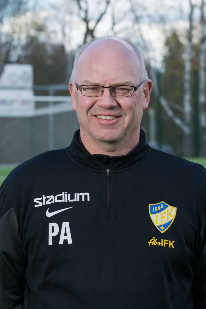 Peter Ahlskog fortsätter som fotbollsföreningens ordförande
