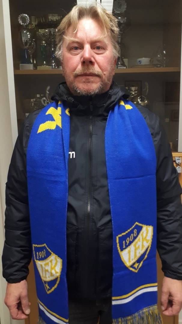 Arto Tuomisesta Åbo IFK:n T12/13- joukkueen vastuuvalmentaja kaudella 2019-2020
