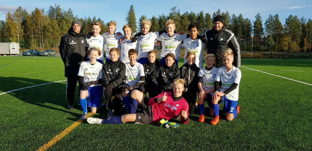 Ajax-Sarkkirannan P04 hopealle Puolen Suomen Liigassa!