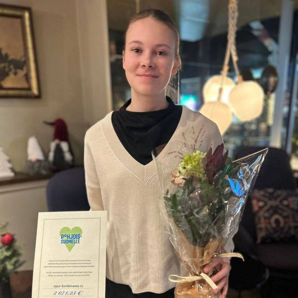 Joukkovoima puhui jälleen - Ajax jakamassa Arinan tukipottia!