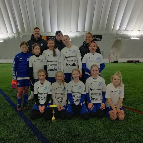 Kuusi sarjaa - kuusi mestaria ja 12 mitalistia