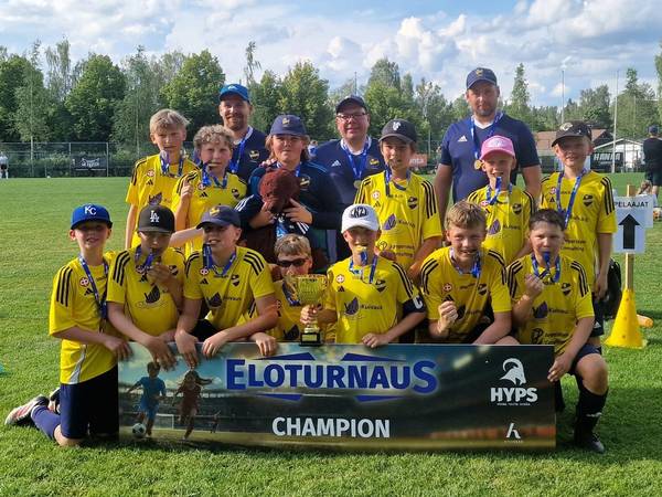 BK-48s pojkar födda 2013 vinner Eloturnaus i Hyvinge!