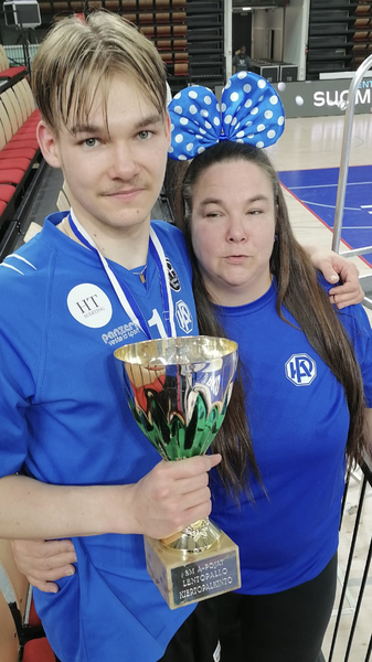 SM-kultaa A-pojissa KaPolle ja Manulle