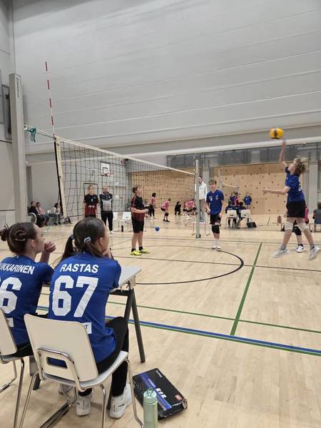 DC tsemppisarjan turnaus Kinnarin koululla 11.1.26