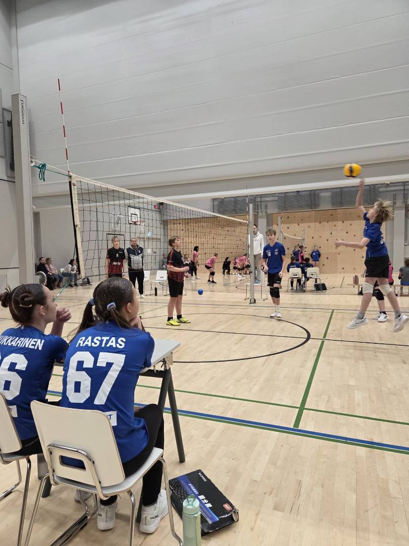 DC tsemppisarjan turnaus Kinnarin koululla 11.1.26