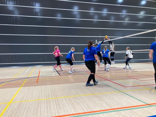 Villapallot taipui hopealle Viking Line Cupin-osaturnauksessa