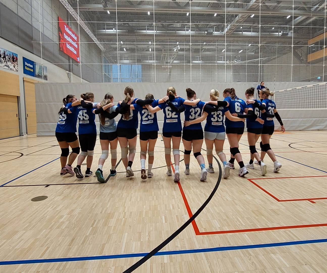 U17 tyttöjen kausi alkoi 17.10.2026 turnausvoitolla!