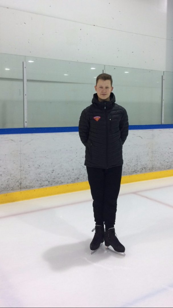 Teemu Hintikasta upea lisä taitoluistelijoiden valmennustiimiin!