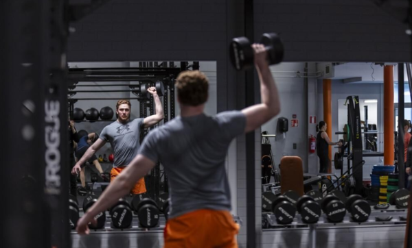 Esport liikuntapalvelut Oilers-yhteisölle etuhintaan