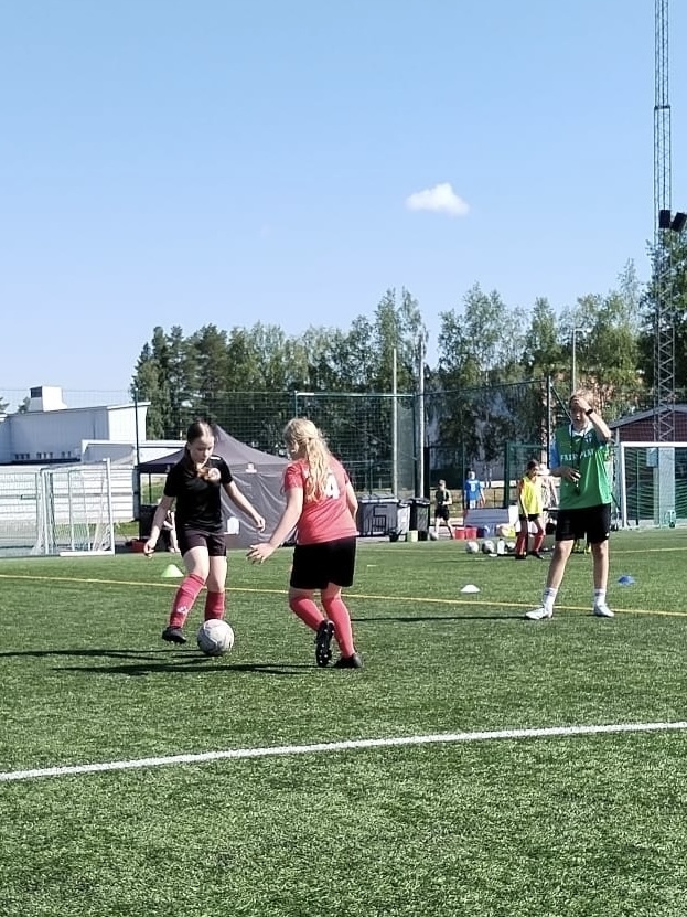 Rohkeita pelaajia 1vs1-turnauksessa