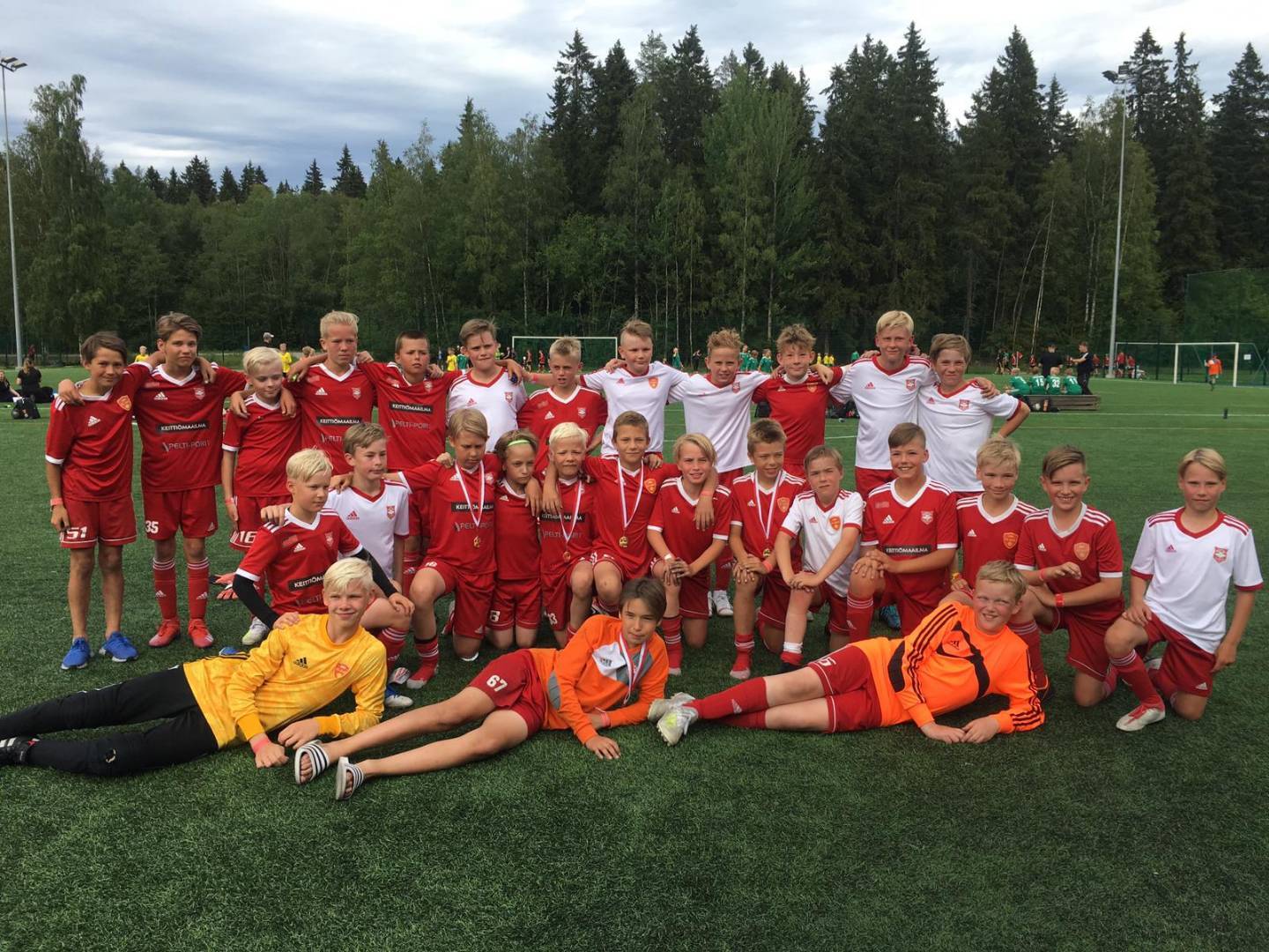 FC Jazz/Karhu-Futis P07 kolmella joukkueella Särkänniemi Cupissa – kilpasarjasta kultaa!