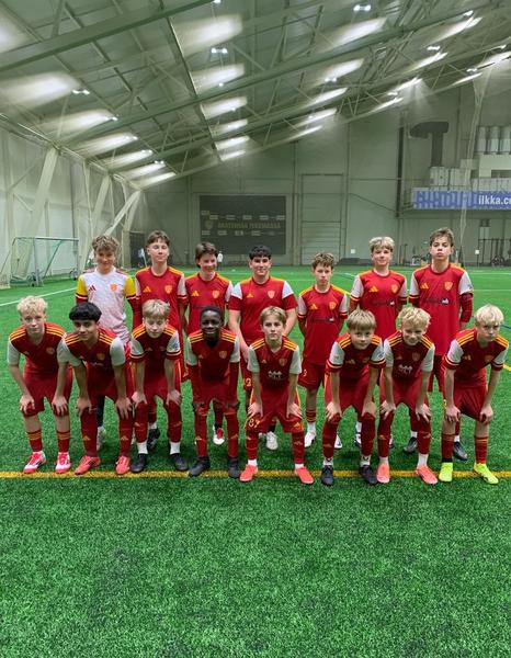 Huuhkajaliigassa jatkoon-sinnikästä treeniä pakkasessa!