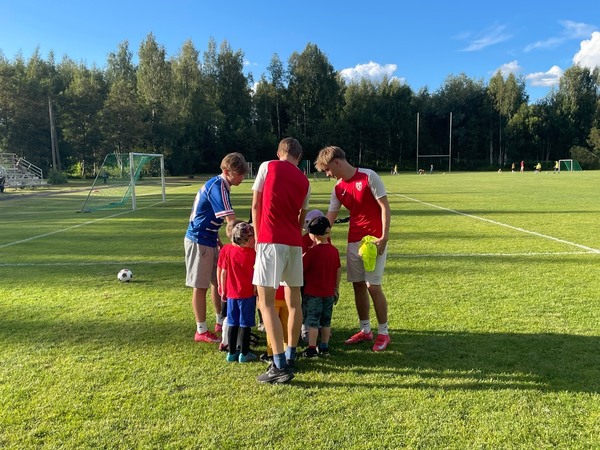 Kesäkerhojen päätöstapahtuma ti 2.9. Harapaisessa