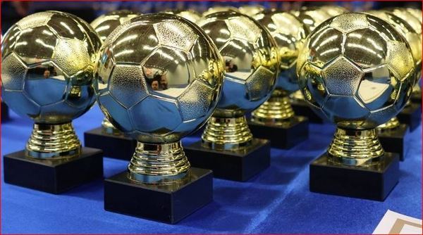 Kauden päättäjäiset to 27.11 klo 17.30 Lauritsalan koululla.