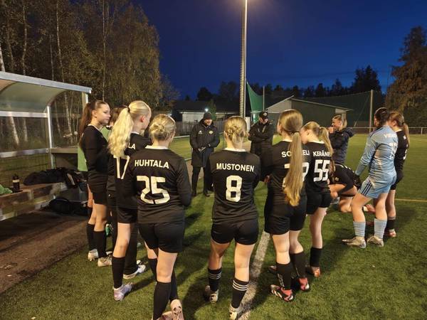 Kausi päättyi Oulussa 6-3 tappioon