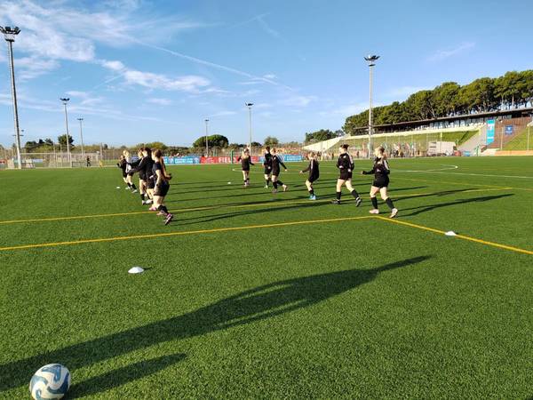 Naisten edustus takaisin kaudelle 2026