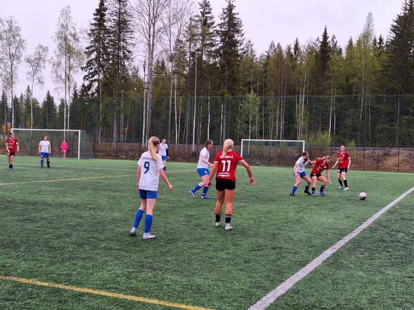 Avausottelusta Ajaxia vastaan 4-3 tappio 