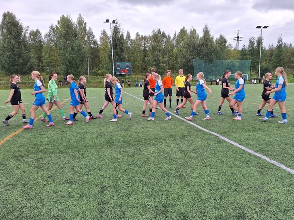 RoPS kaatui luvuin 3-4