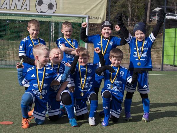 Vauhdikas huhtikuu käynnisti PT19-joukkueen pelikauden