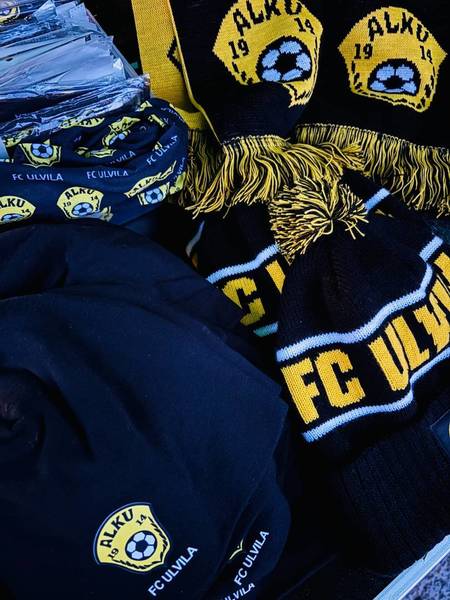 Seuran fanituotteet joulupakettiin - varaa omasi!