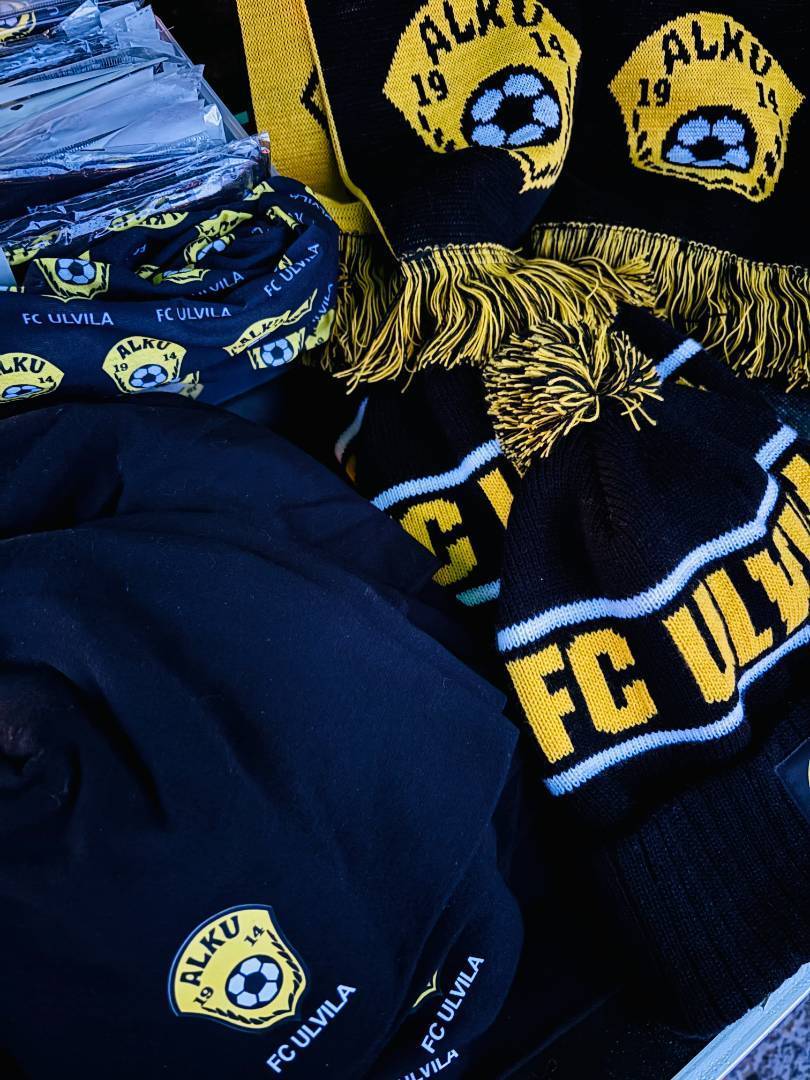 Seuran fanituotteet joulupakettiin - varaa omasi!