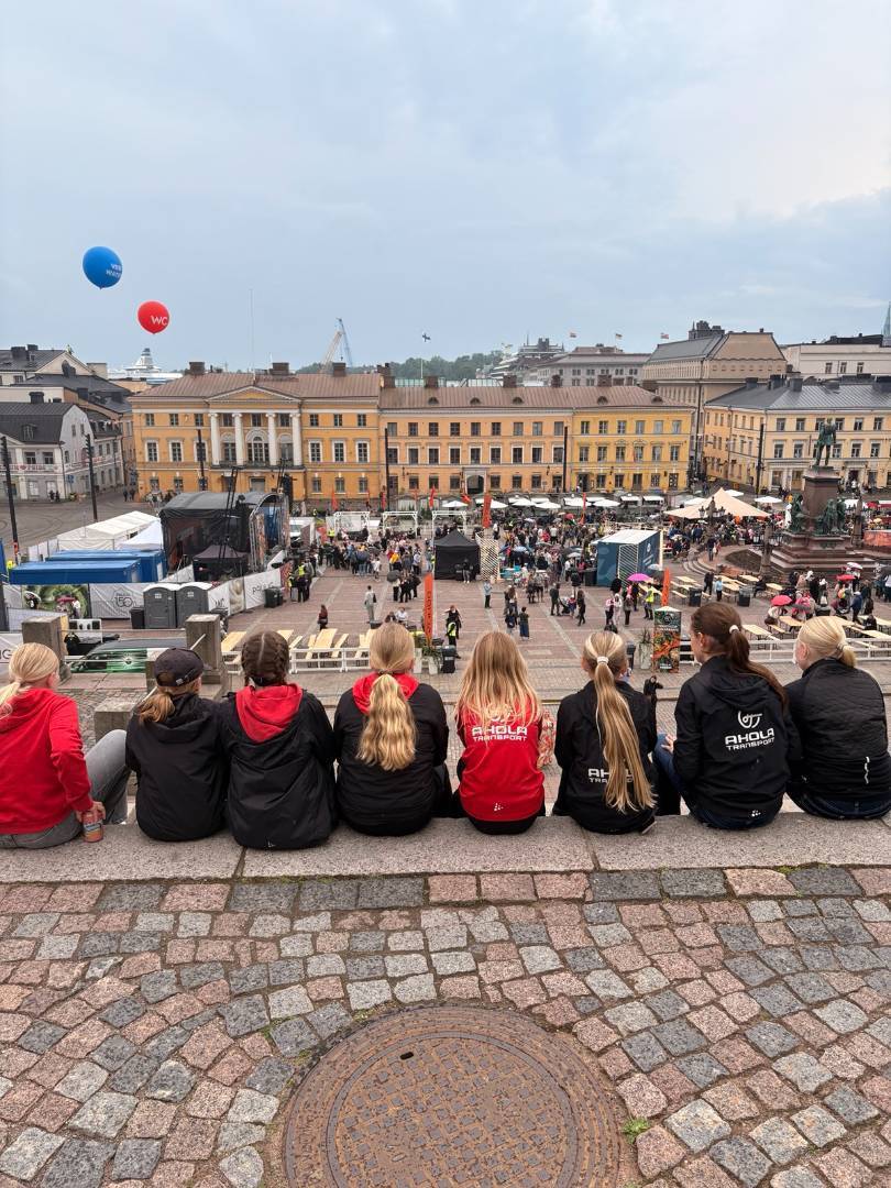 StadiCup 2026 – Joukkueen yhteinen matka vahvisti kaveruutta ja joukkuehenkeä.