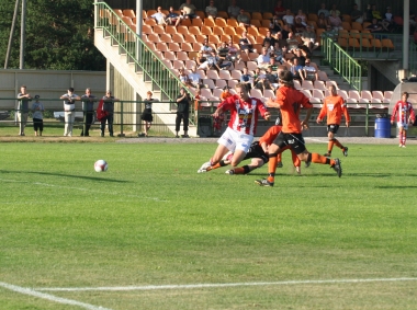 GBK-TP-S Marko blir fälld straffspark.jpg