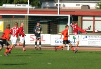 GBK-TP-S Basse sträcker ut långa benet.jpg