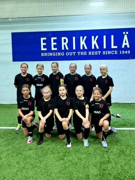 ​Hercules PreYJ T2016 esiintyi edukseen Helmariliigassa Eerikkilässä