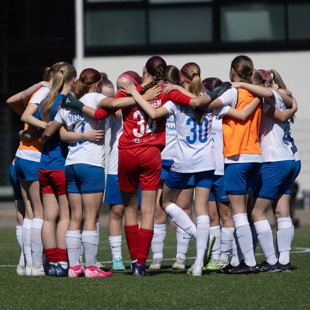 Camilla Huttunen ja Helmi-Sofia Palmu U15-maajoukkueeseen, Elina Vilén varalistalle