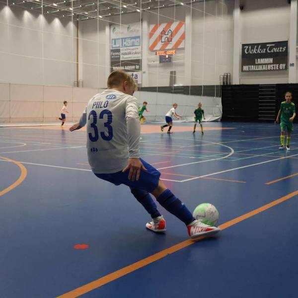 Futsaltuomarien peruskoulutus Hämeenlinnassa