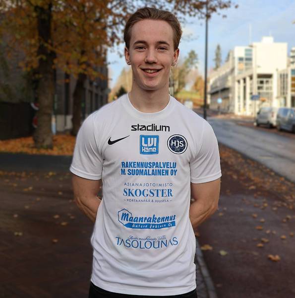 Riihimäeltä kajahtaa ‒ Miiko Mäyränen siirtyy HJS:n paitaan