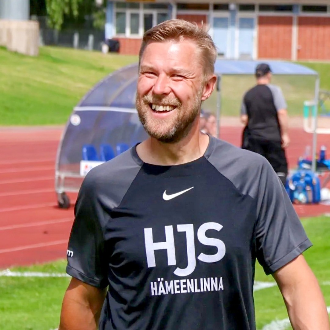 Valmennuspäällikkö Esa-Pekka Viinikka kohti uusia haasteita