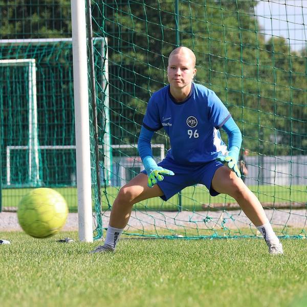  Maalivahtilupaus Vilma Qvist jatkosopimukseen ‒ ”Erittäin lahjakas veskari”