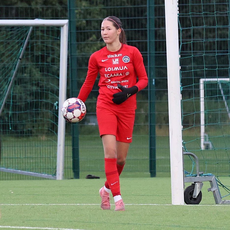 Pikkuhelmari Camilla Huttunen sopimukseen HJS:n kanssa ‒ ”Äärimmäisen lahjakas maalivahti”