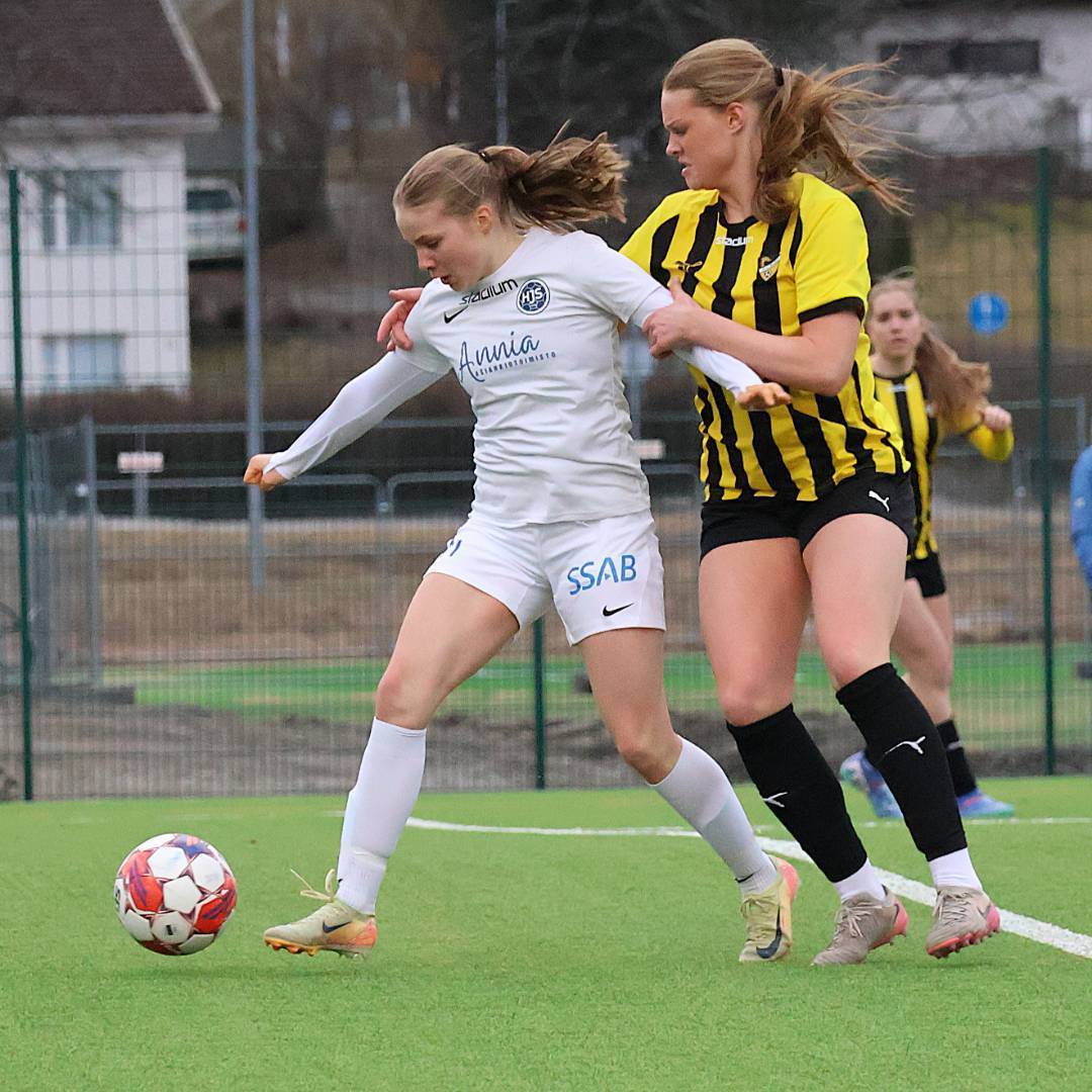 HJS hyökkää JyPK:n kimppuun