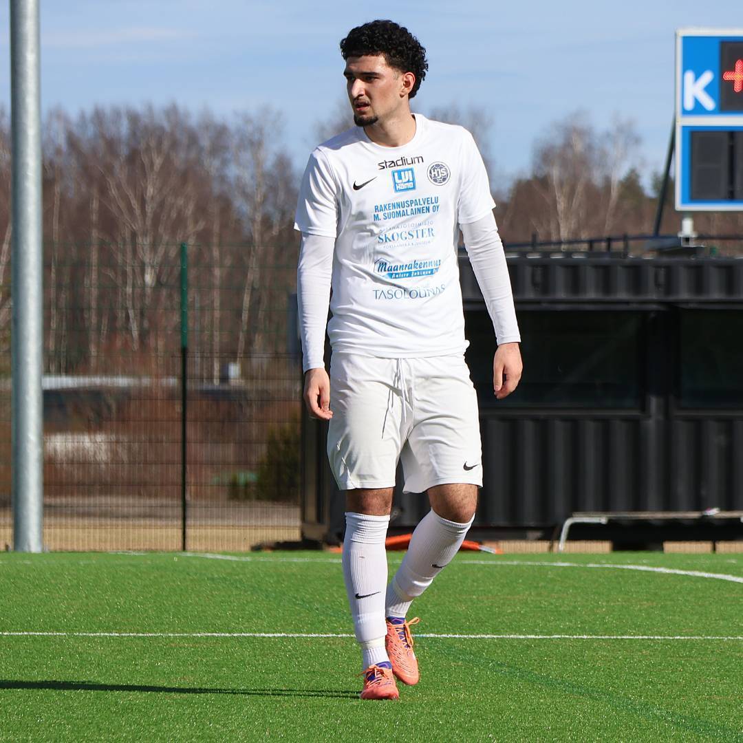 Abulfazal Seyar palaa kasvattajaseuraansa kahden vuoden sopimuksella 