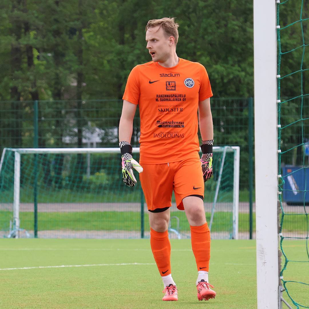Lauri Inkeroinen jatkaa HJS:n maalivahtiosastolla
