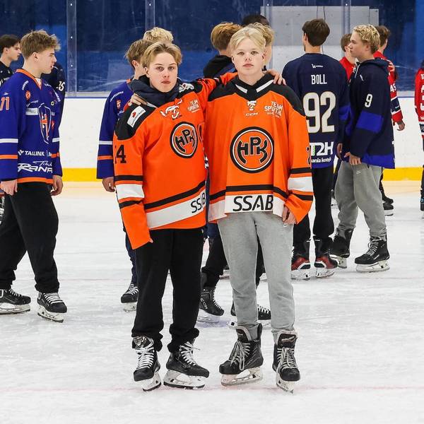 HPK:n juniorit Anton Hahl ja Aaro Virtanen vannoivat Leijona-valan Pohjola-leirillä