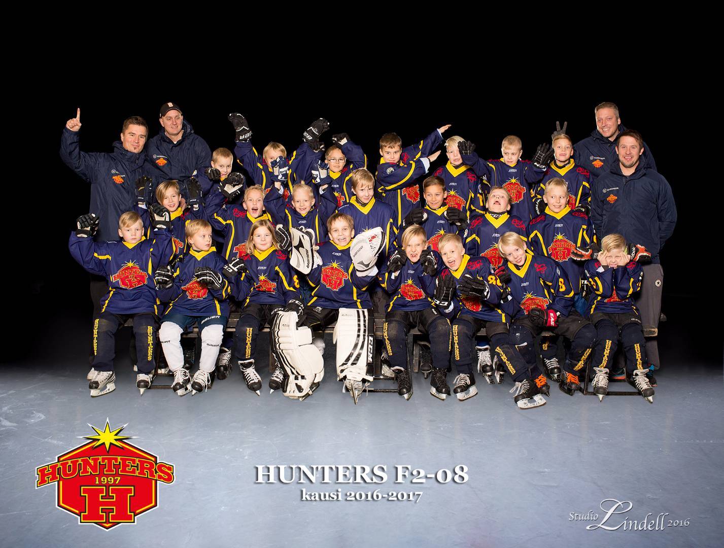 Hunters -08 joukkuekuva 2016-2017