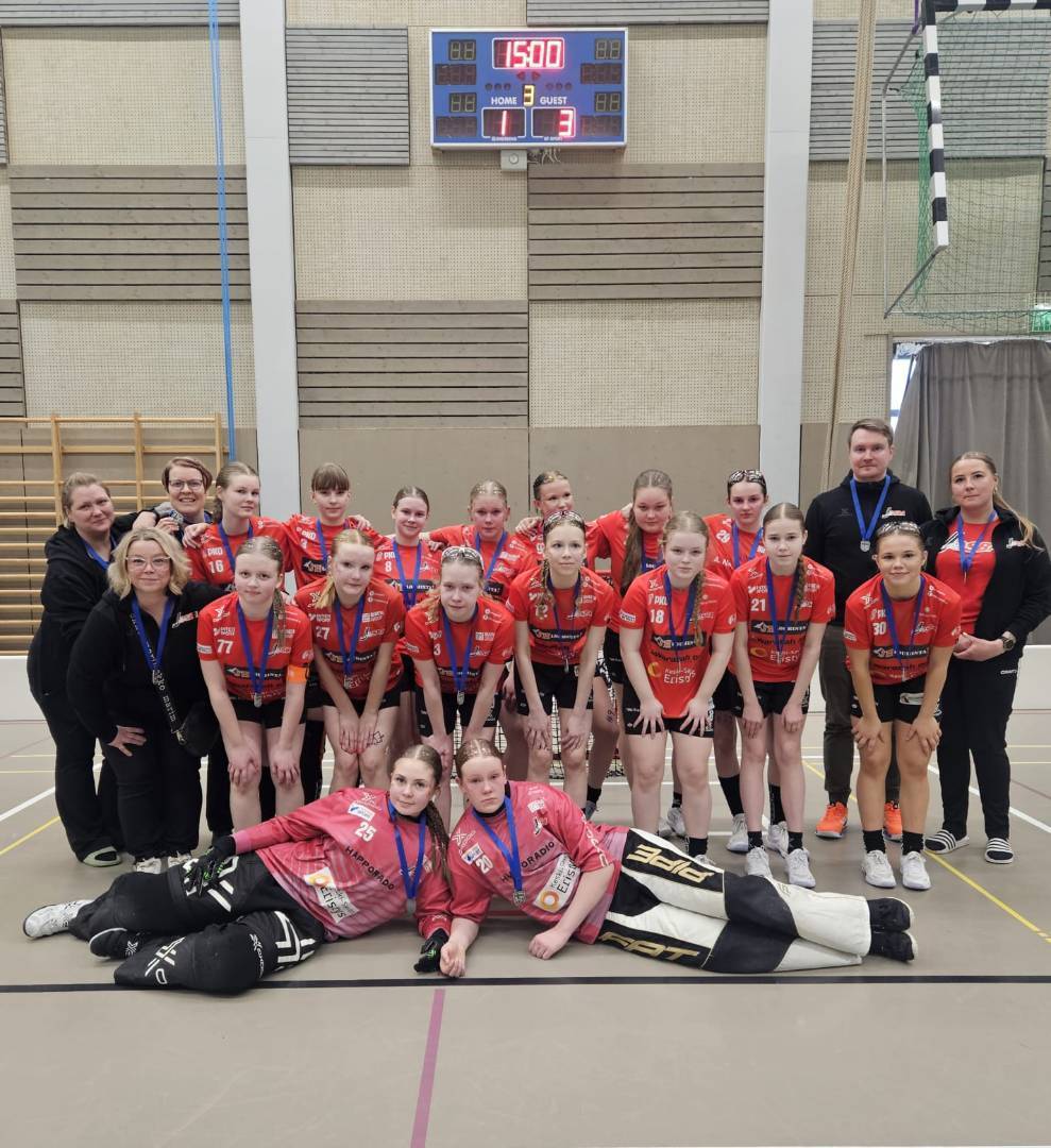Josba T16 aluehopeeta T18 sarjassa