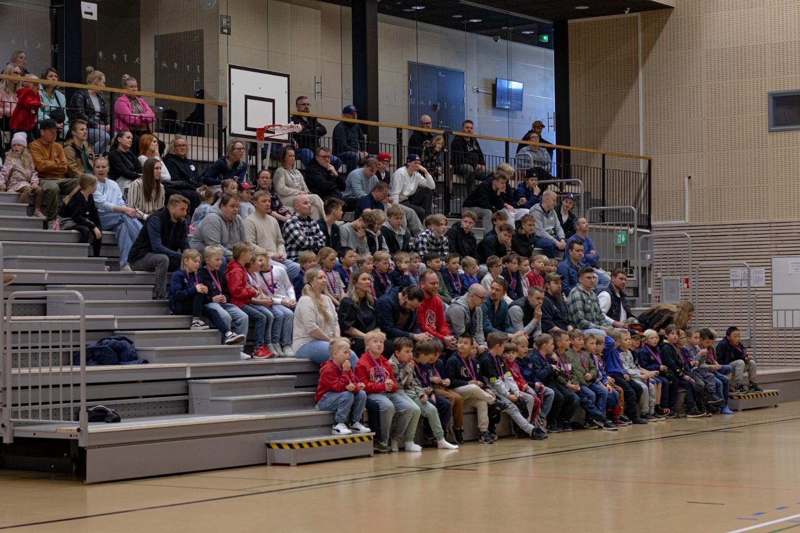 Juniori Hermeksen kauden 2024-2025 päättäjäisissä palkitut.