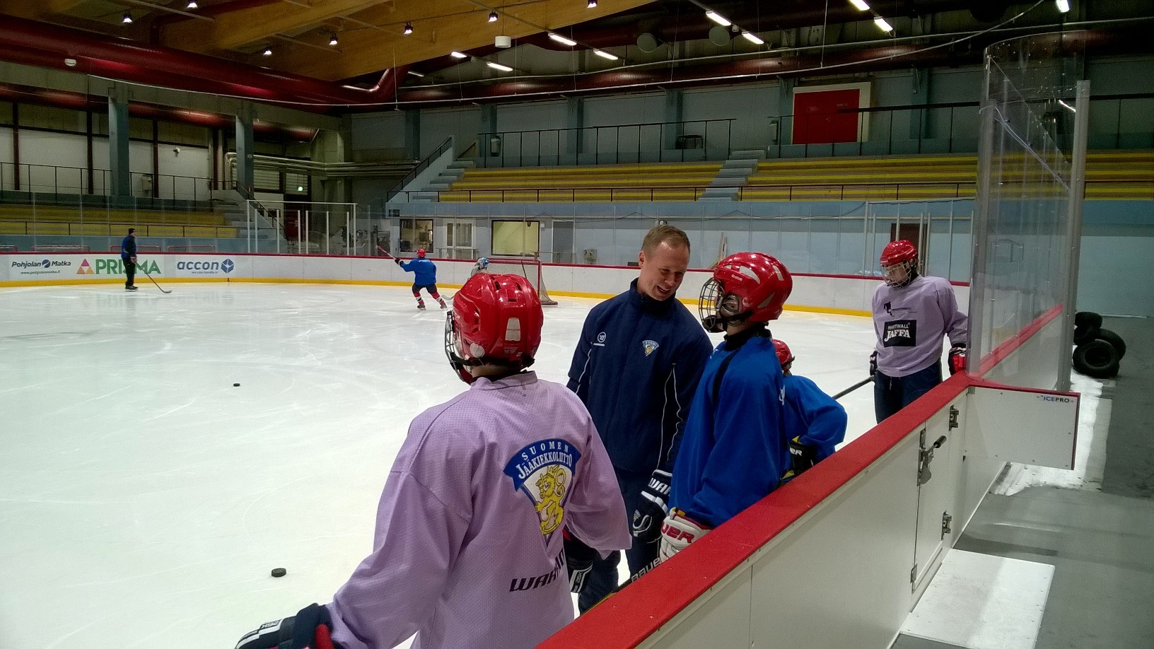 16-vuotiaiden Päävalmentaja Tommi Niemelä seuravierailulla Kokkolassa