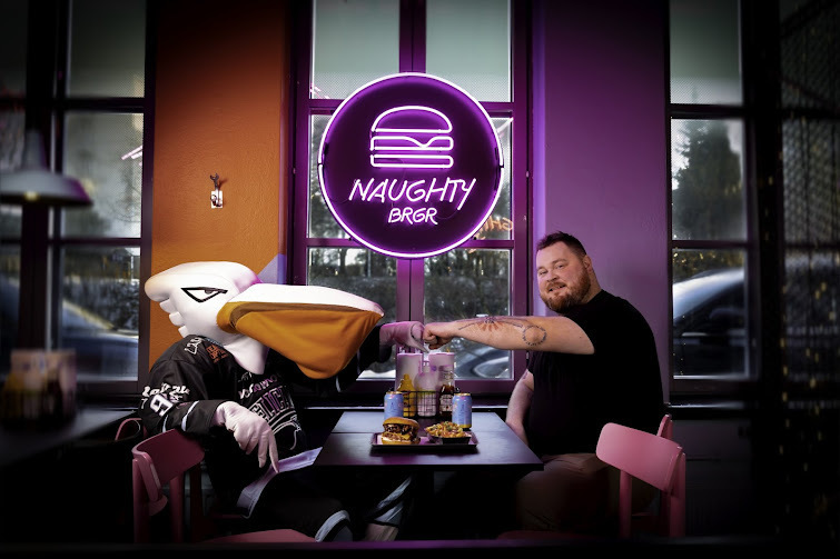 Akseli Herlevi & Pekko Pelikaani: Näin syntyi Pekko BRGR