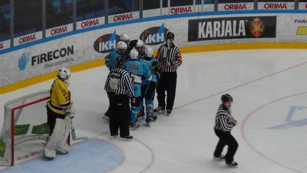 Jäähyväiset ysikaseille